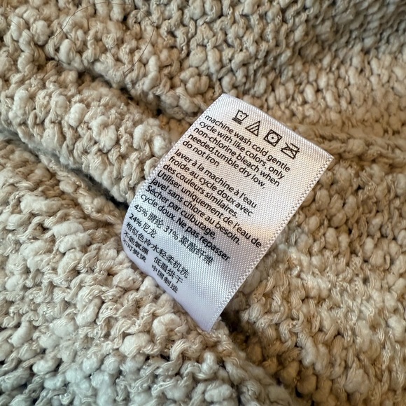 Barefoot Dreams Beige Boucle Cozy Loungewear Cardigan Sweater Women’s Size Large - Picture 9 of 13